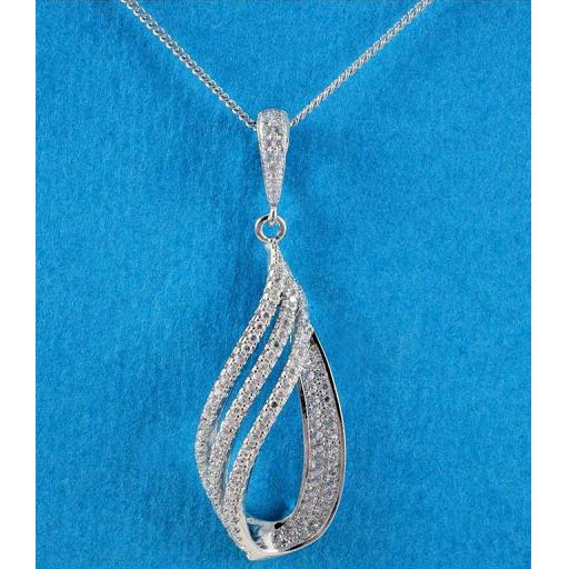 Tripple Teardrop Necklace