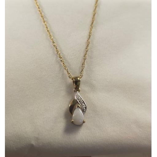 9ct Gold Opal and Diamond Necklace