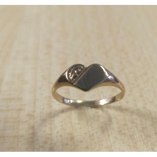 childs gold heart ring (2).jpg